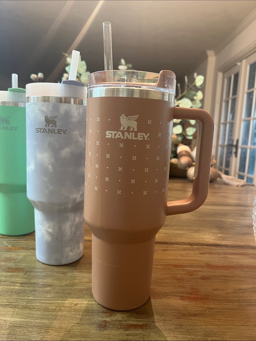 Stanley x Hearth & Hand with Magnolia 40 oz H2.0 FlowState Quencher Tumbler